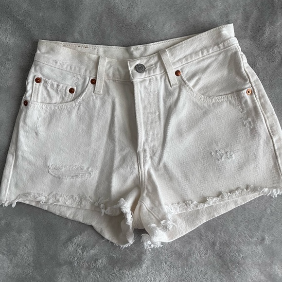 LEVI’S 501 SHORTS - Picture 2 of 7